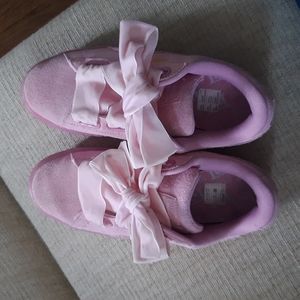 Super Cute Pink Puma Sneakers